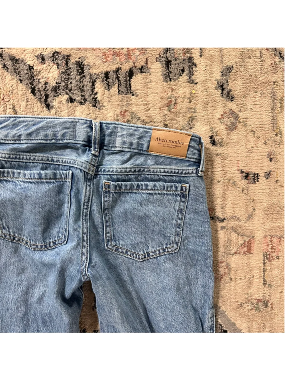 Girls Abercrombie Kids Low Rise Baggy Jeans Size 8 Blue
